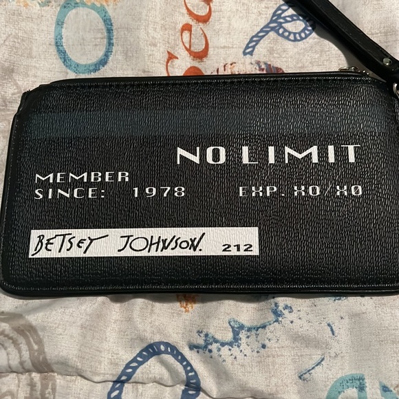 Betsey Johnson No Limit Fashionista Convertible Wristlet - Picture 2 of 3